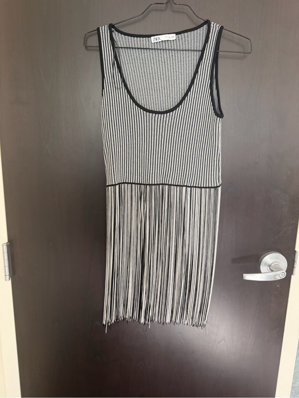 Zara Black & White Fringe Knit Cropped Tank Top, Large